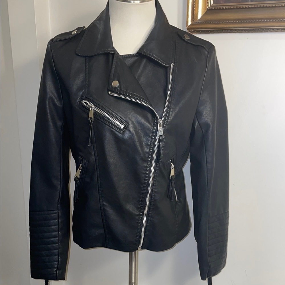 Philomena Petti Black Faux Leather Moto Jacket.  Size XL.‎ Machine washable.